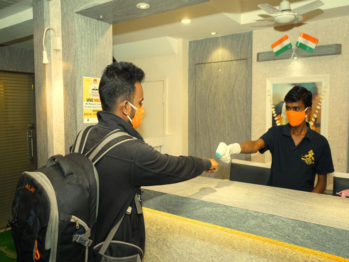 Hotel Disha Palace Shirdi Ngoại thất bức ảnh